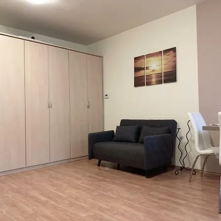 Minerva 3.1 * Pětikostelí